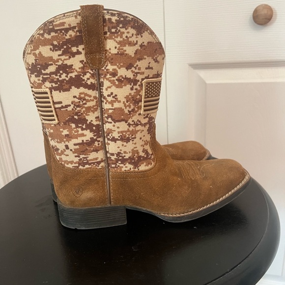 Ariat Kids Brown Americana Cowboy Boots – Camo Flag Western Boots - Picture 4 of 5